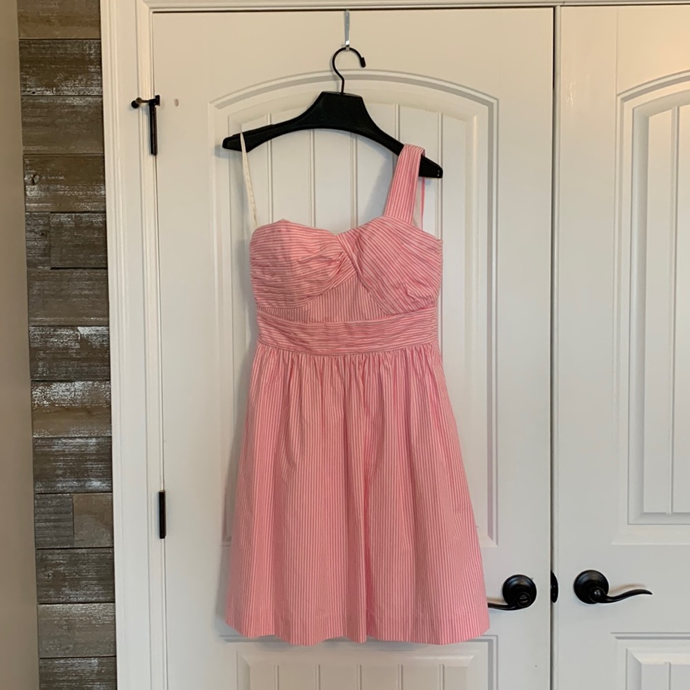 Lilly Pulitzer pink and white seersucker one shoulder dress. Size 4